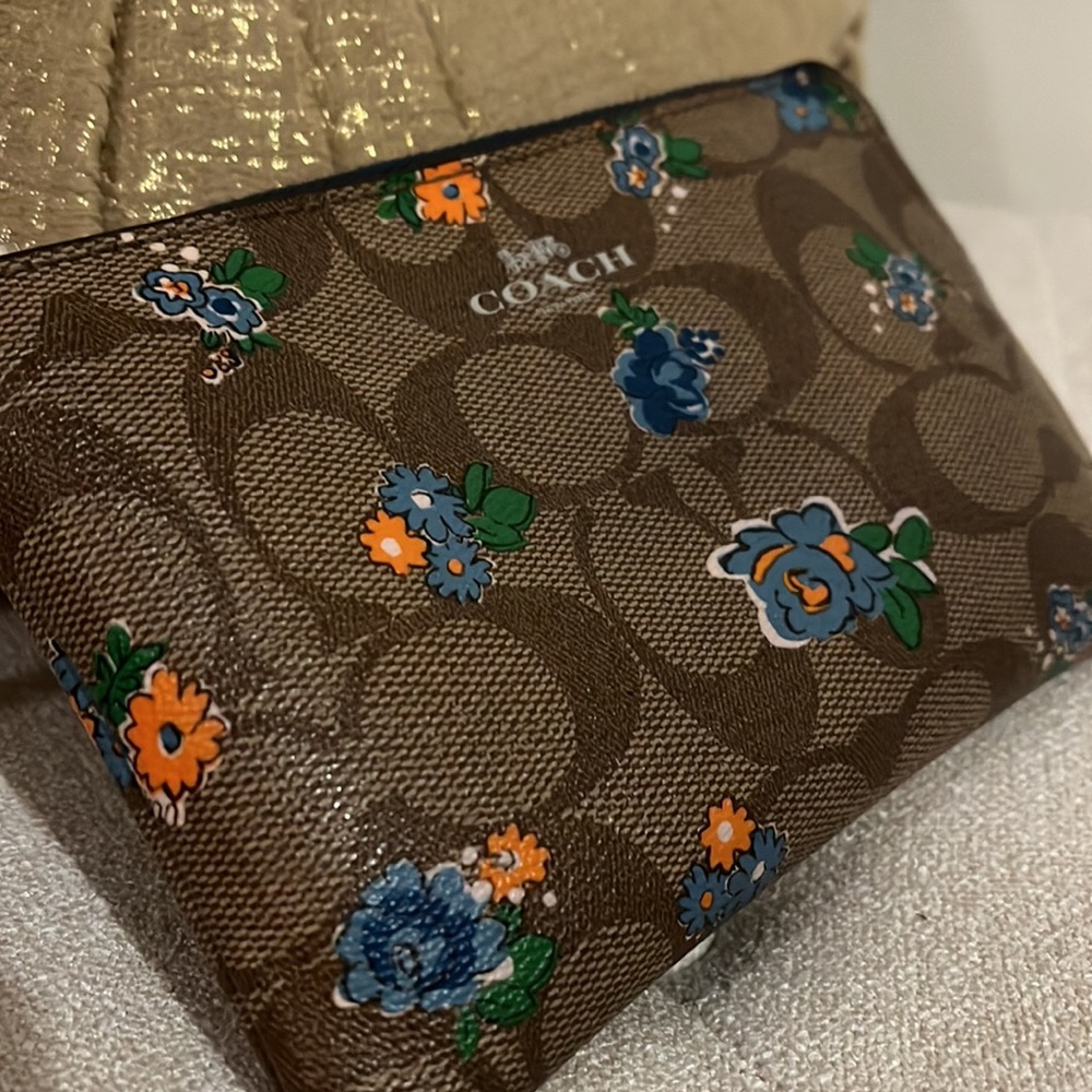 Authentic Coach Wristlet